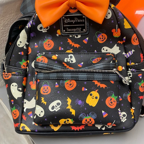 Disney - Picture 2 of 3